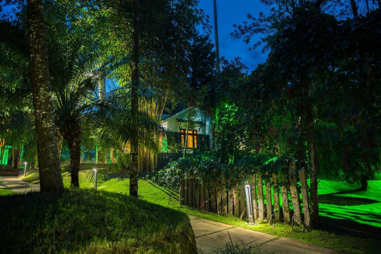 The Woods Resorts Wayanad Sultan Bathery Extérieur photo